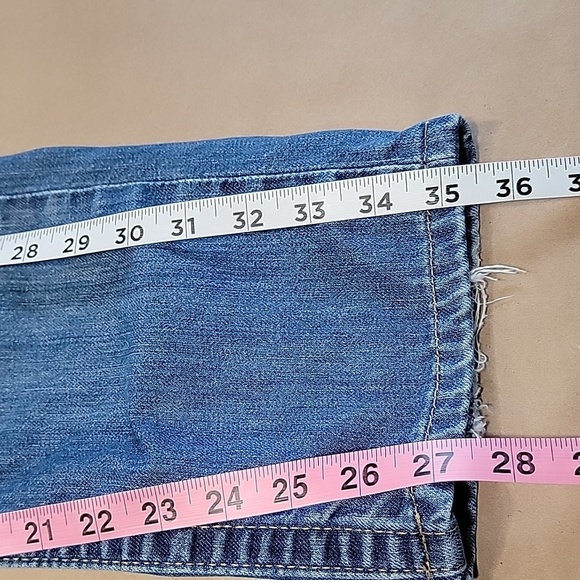True Religion Size 25 Blue Jordan Y2K Flap Pocket Distressed/Destroyed Jeans - Picture 14 of 15